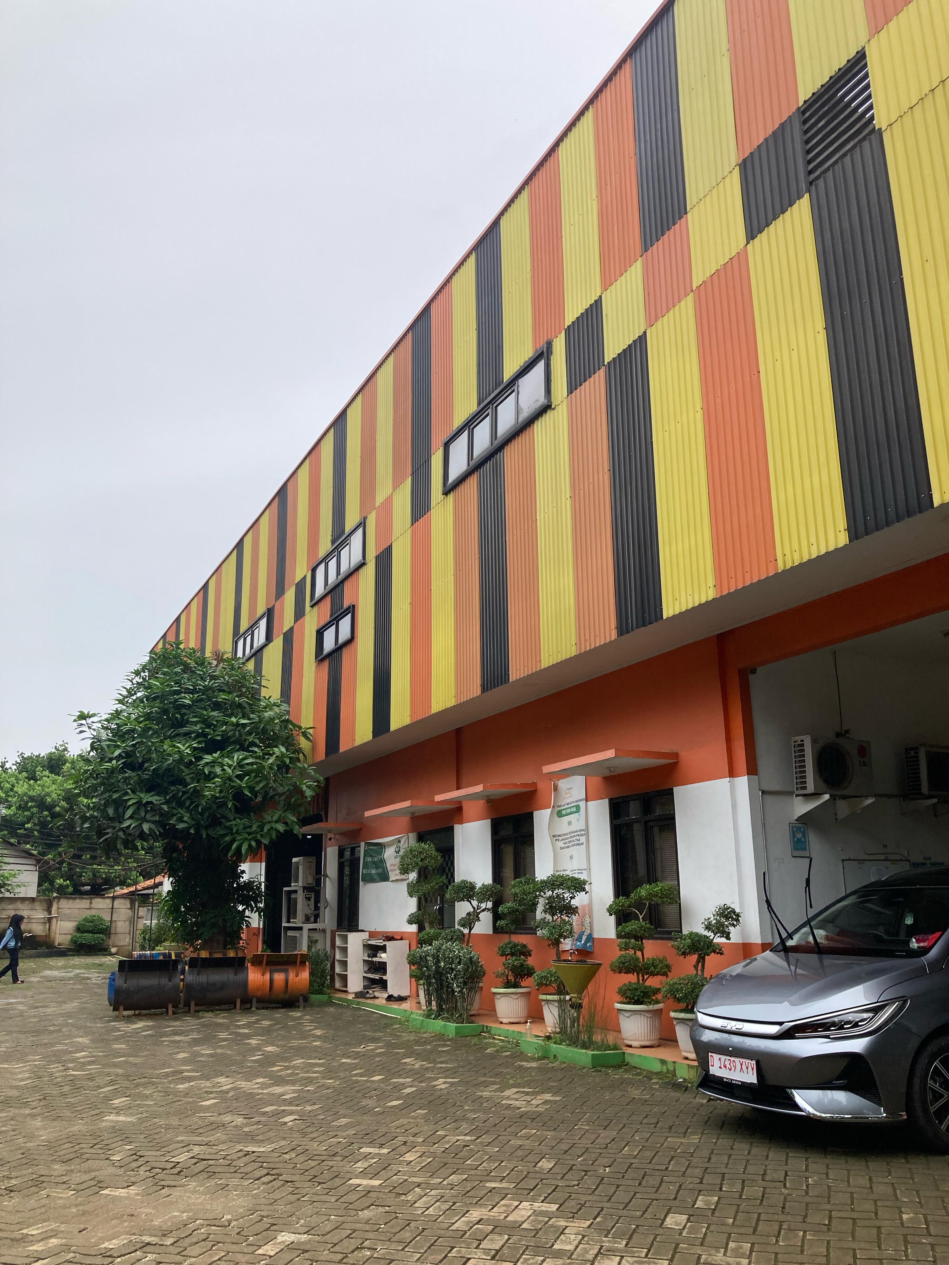 Proses Produksi Berteknologi Tinggi
